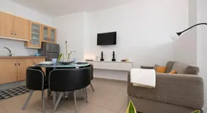 Hauzify I Apartamento Celeste - Image 2