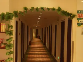GreenTree Inn Zhenjiang Babaiban Express Hotel - Image 4