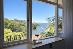 Sydney Harbour Side Waterfront Apartment - Image 3