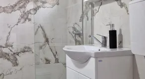 MODERN House - Image 2