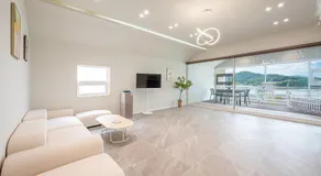 Namhae Jimong Drawing Pool Villa - Image 3
