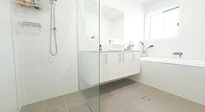 Spacious 4 Bedroom Hunter Home - Image 5