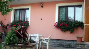 Lugas Szallas - Image 2