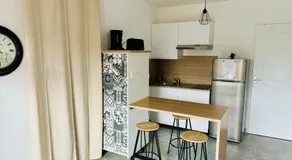 Grand studio avec terrasse - Image 3
