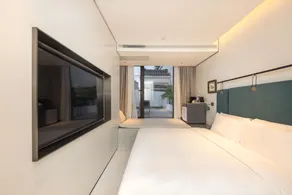 Shanghai Autoongo Bund Hotel - Image 4