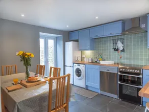 Cottage in Devon near Dog-Friendly Beaches - Image 3