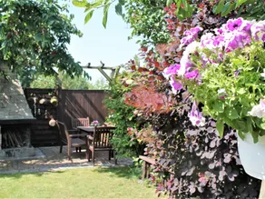 Klutz Garden Apartment - Image 3