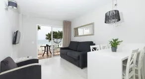 Sand Beach Apartments - Image 2