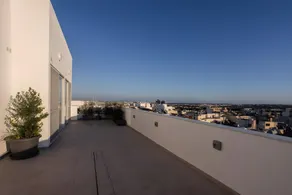 The View Penthouse - Image 4