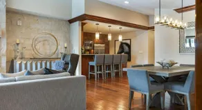 Ritz Carlton Residence Spacious with Valley Views - Image 2