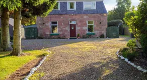 The Laurels Guest House - Image 5