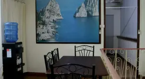 HOM's HOSTEL - Image 4