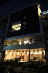 K C Palace Hotel - Image 4