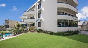Vista, piscina, aria condizionata - Karoonda Sands Welsby Pde, Bongaree - Image 3