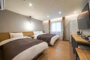 Gimhae Jangyu Hotel 101 - Image 2