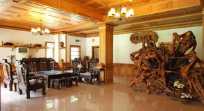 Seasons Inn - Image 3