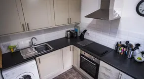 Douglas Apartment - Image 2