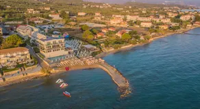 Golden Coast Suites - Image 4