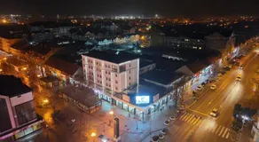 Hotel Central - Image 3