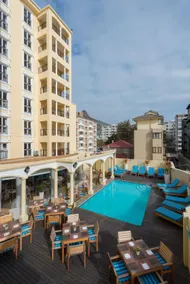 Radisson Blu Le Vendome Hotel, Cape Town - Image 3