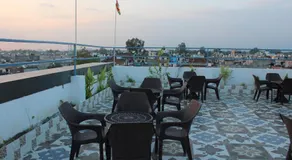 Hotel Red Apple Near Railway Station Chandigarh - Image 5