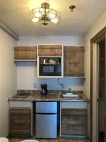 Gold Suites Rentals - Image 2