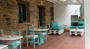Apartamentos turísticos Praia de Seselle, terraza y jardín a un paso de la playa - Image 5