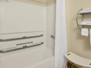 Quality Inn Jackson MI - Image 4
