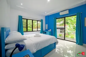Bohol White House Bed & Breakfast - Image 2