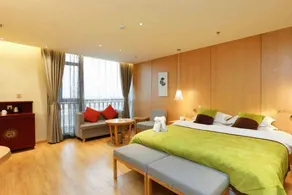 Yunhe Jingdian Hotel (Yangzhou Slender West Lake Dongguan Street Branch) - Image 2