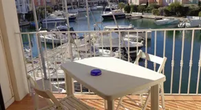 appartement avec vue sur bateau - Image 3