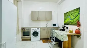 Private Rooms in 5BR Apartment Near Matzleinsdorfer Platz - Image 2