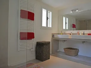 Cozy Villa in Ménerbes with Swimming Pool - Image 4