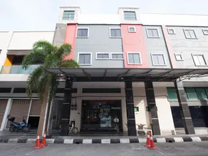 Super OYO 1163 Hotel Pulai - Image 4
