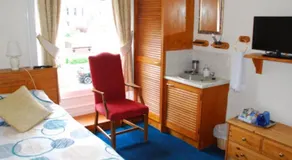 Denmore Guest House - Image 2
