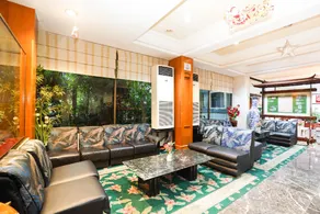 New Grand Park Hotel - Image 3