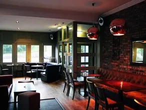 Richmond Park Hotel - Image 4