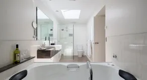 Luna Blu - Luxury B&B - Image 3