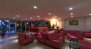 Zornica Hotel - Image 4