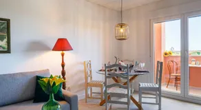 Luxury Singular Apartments Orange - Image 3