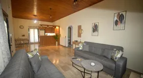Tsamakia - Image 2