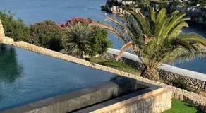 Splendide Villa les pieds dans l'eau dans la baie de Mahon - Image 2