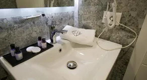 313 Villa City Center - Image 4