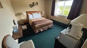 Marina Hotel - Image 2