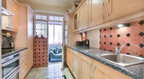 Spacious Notting Hill town house - Image 2