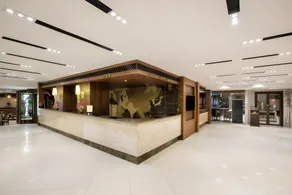 Golden Prince Hotel & Suites - Image 4