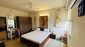 3 Bedroom Flat with car parking - Image 2