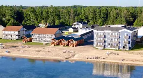 Waterfront Inn Mackinaw City - Image 4