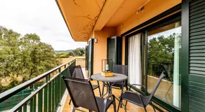 Ca La Iaia – Casa con piscina y jardín - Image 5