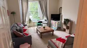 Alexander Hideaway - Image 2